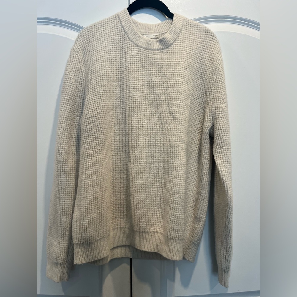 Zara Women’s Beige Crewneck Sweater